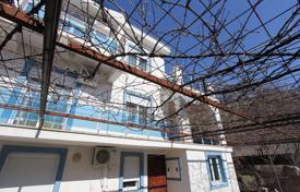 Furnished townhouse with a roof-top terrace, Budva, Montenegro for 586,000 €