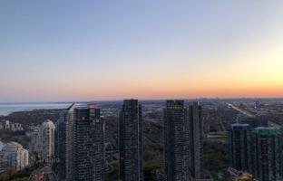 4-bedroom apartment in Etobicoke for C$776,000