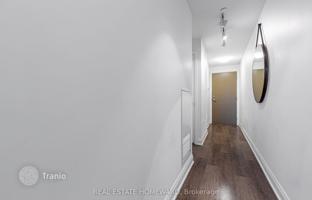 5-bedroom apartment in East York for C$697,000