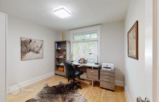 8-bedroom house in Etobicoke for C$1,771,000