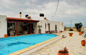 Furnished villa with a private garden, a pool, a garage, a terrace and sea and mountain views, Kissamos, Greece for 880,000 €