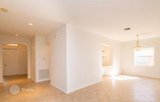 4-bedroom house 230 m² in Weston for $1,047,000