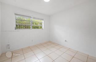 4-bedroom house 182 m² in Miami for $649,000