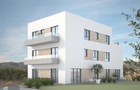 New construction, Zagreb, Maksimir, three-room apartment, garden for 388,000 €