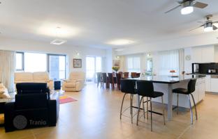 4-bedroom apartment 269 m² in Netanya for $1,500,000