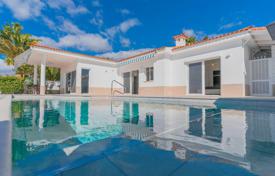 Renovated villa with a pool and sea views in Puerto de Santiago, Tenerife, Spain for 1,200,000 €