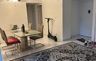 2-bedroom apartments in condo 83 m² in Sunny Isles Beach for $380,000