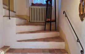 San Casciano dei Bagni (Siena) — Tuscany — Rural/Farmhouse for sale for 520,000 €