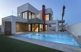 Comfortable villa with a garden, a pool, a parking and terraces, Los Alcazares, Spain for 635,000 €