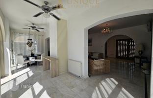 5-bedroom villa 300 m² in Coral Bay for 750,000 €