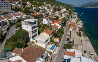 2-bedroom villa 200 m² in Krašići for 590,000 €