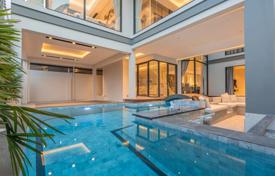 Pool Villa with 5 bedrooms near Jomtien for $762,000