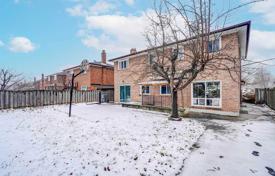 Townhome – North York, Toronto, Ontario,  Canada for C$2,301,000
