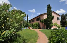 Villa with swimming pools, tennis court and land Montaione, Florence, Tuscany. Price on request