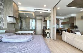 Apartment – Pattaya, Chonburi, Thailand for $194,000