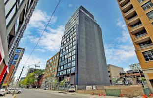 4-bedroom apartment in Richmond Street West for C$921,000