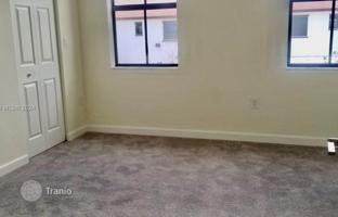 3-bedroom house 150 m² in Hialeah for $535,000