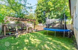 7-bedroom house in Etobicoke for C$1,448,000