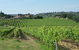 Estate for sale in Siena with hotel and SPA centre for 4,500,000 €