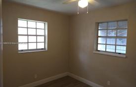 Townhome – West Park, Broward, Florida,  USA for $440,000