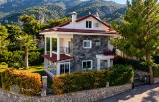 4-bedroom villa 200 m² in Fethiye for 21,417,000 TRY