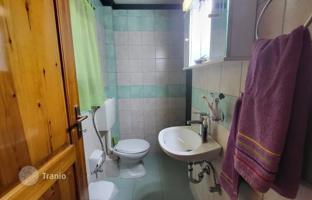 5-bedroom house 240 m² in Nea Moudania for 700,000 €