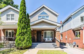 Townhome – East York, Toronto, Ontario,  Canada for C$1,450,000