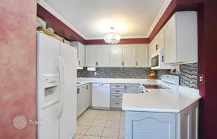 6-bedroom townhouse in Etobicoke for C$1,310,000