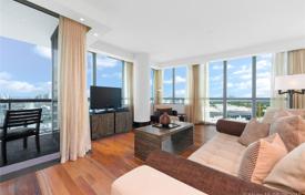 Elite apartment with ocean views in a residence on the first line of the beach, Miami Beach, Florida, USA for $2,950,000