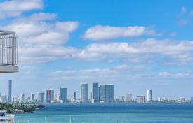 Condo – West Avenue, Miami Beach, Florida,  USA for $730,000