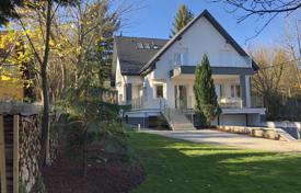 Budapest Buda House Close to International Schools for 922,000 €