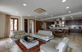 5-bedroom villa 432 m² in Aphrodite Hills for 5,400,000 €