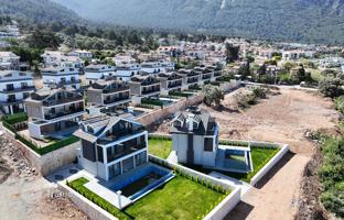 4-bedroom villa 200 m² in Ölüdeniz for 39,104,000 TRY