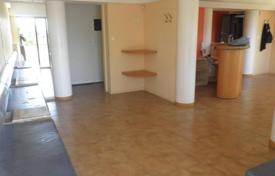 Three-bedroom apartment with a garden in Glyfada, Attica, Greece for 455,000 €