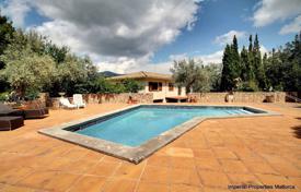 Spacious villa with a terrace, a backyard, a swimming pool, a relaxation area, a garden and a garage, Puigpunyent, Spain for 1,250,000 €