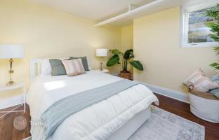 2-bedroom apartment in East York for C$859,000