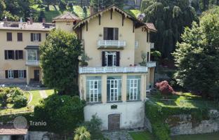 2-bedroom apartment in Faggeto Lario for 395,000 €