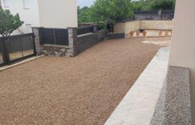 For sale, Rovanjska, new construction with a swimming pool, near the sea for 420,000 €