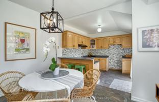 6-bedroom house in Old Toronto for C$1,308,000
