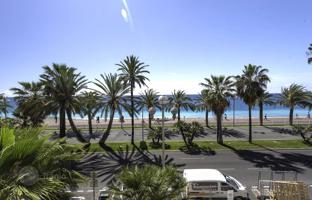 Two-bedroom apartment directly on the Promenade des Anglais in Nice, France for 795,000 €