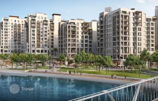 Cedar Creek Beach — apartments in a residential complex by Emaar with terraces, park and harbour views in Dubai Creek Harbour for From $1,187,000