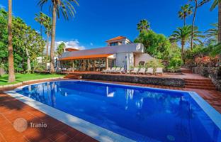 6-bedroom villa 350 m² in Playa de las Americas for 5,200,000 €