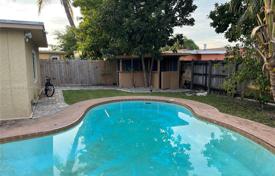 Townhome – North Lauderdale, Broward, Florida,  USA for $469,000