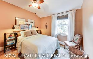 11-bedroom house in Old Toronto for C$1,676,000