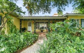 Spacious villa with a garden, a backyard, a pool and a relaxation area, Fort Lauderdale, USA for $1,195,000