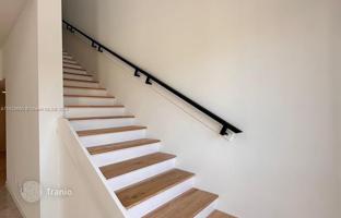 1-bedroom apartments in condo 106 m² in Miami for $454,000