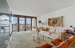 2-bedroom apartments in condo 138 m² in Sunny Isles Beach for $439,000