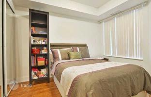 6-bedroom apartment in Blue Jays Way for C$1,177,000