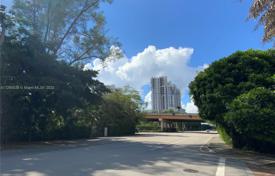 Townhome – Miami, Florida, USA for $1,800,000