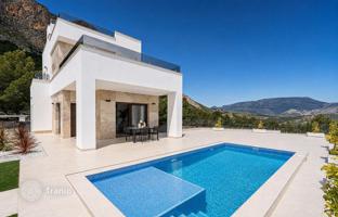 3-bedroom villa 129 m² in Polop for 598,000 €